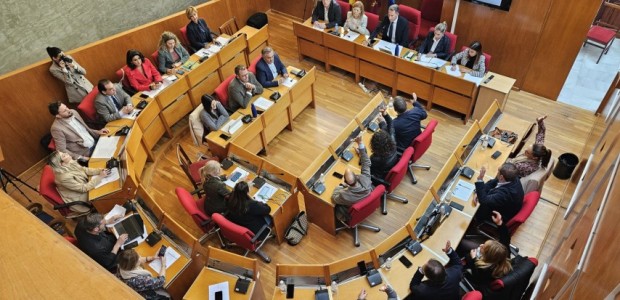 Los socialistas lorquinos se ‘retratan’ votando a favor de la Amnistía permitiendo que Puigdemont gobierne España