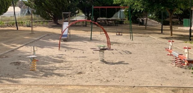 El PP propone la mejora del parque de la diputación de Río mediante el vallado del parque infantil y la pavimentación de su pista polideportiva