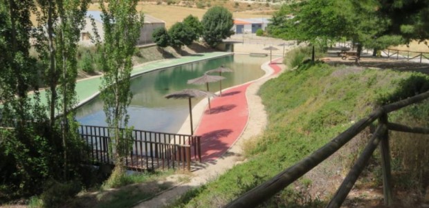 El cierre de la playa de Coy no responde a ninguna “recomendación” del gobierno regional, es una decisión unilateral y exclusiva del alcalde del PSOE