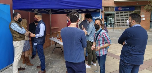 Gran acogida social en Lorca a la campaña emprendida por Nuevas Generaciones bajo el lema “Jóvenes por la libertad”