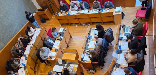 El PSOE de Lorca rechaza que el gobierno de Pedro Sánchez financie el Plan de Apoyo al Comercio local y aplaude sus subidas de impuestos contra autónomos y comerciantes