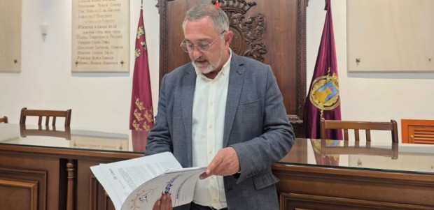 El PSOE de Lorca defiende en el Pleno que España pague la construcción de trasvases en Marruecos mientras Pedro Sánchez cierra el Tajo-Segura: “reyes de la coherencia”