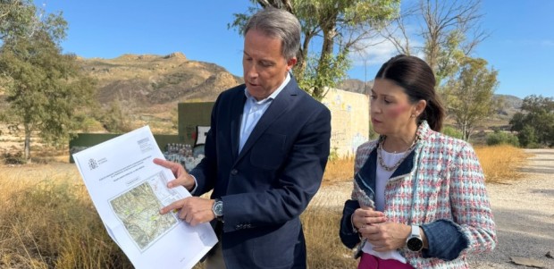 Pedro Sánchez le quita Carraclaca a los lorquinos y entrega a la especulación inmobiliaria 700.000m2 de suelo público en los que prometió construir 900 pisos para jóvenes